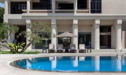 The Colonnade (D10), Condominium #443844581